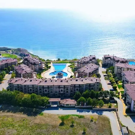 Bulgarian Apartment Sleeps 1 - 5 Βάρνα
